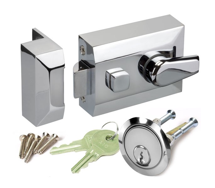 A nightlatch.